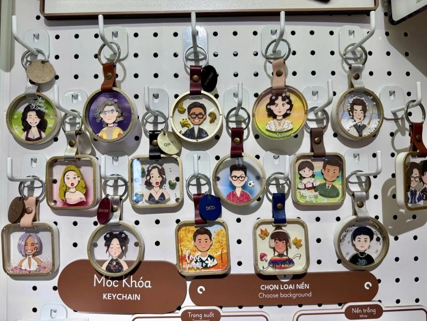 Mini-You Keychain Workshop | Create Your Own Personalized Souvenir in Hanoi